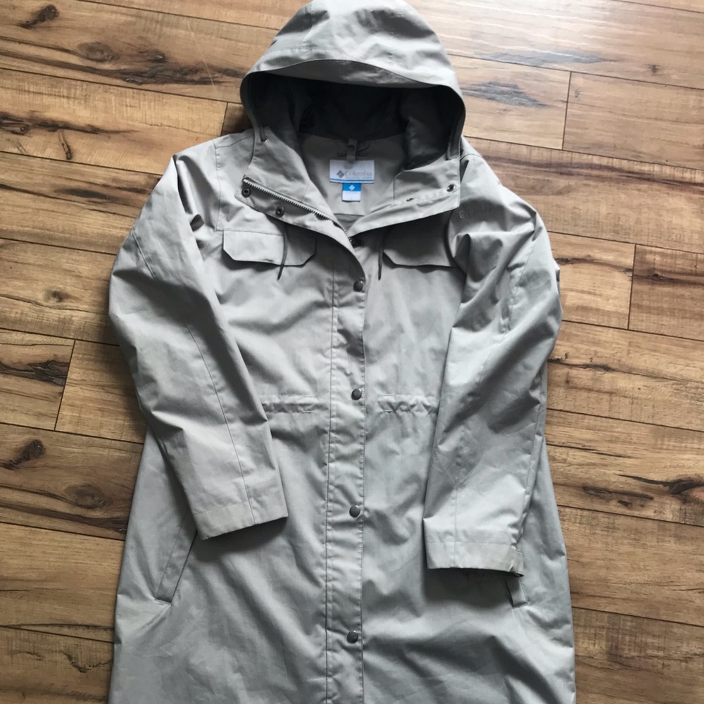 Columbia omni-tech waterwoof breathable jacket!